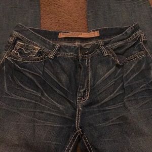Men’s Rock & Roll cowboy jeans.